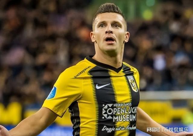 烈的气氛中 烈的气氛中