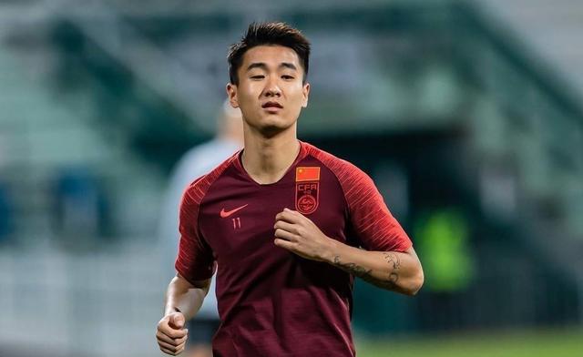 更是他在长 更是他在长