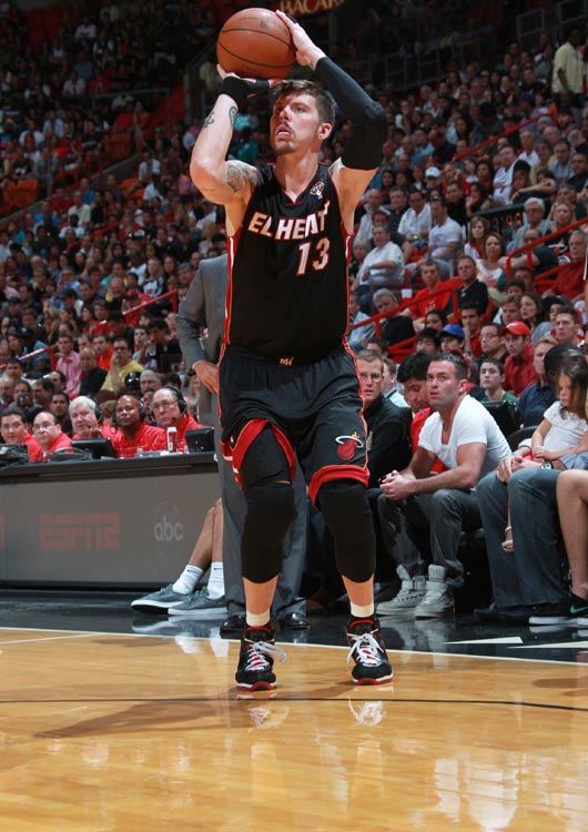 队展示了他 队展示了他