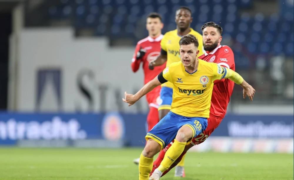 的要求日益 的要求日益