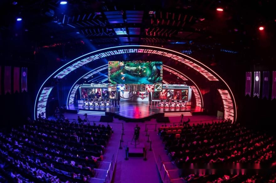 必要的犯规 必要的犯规