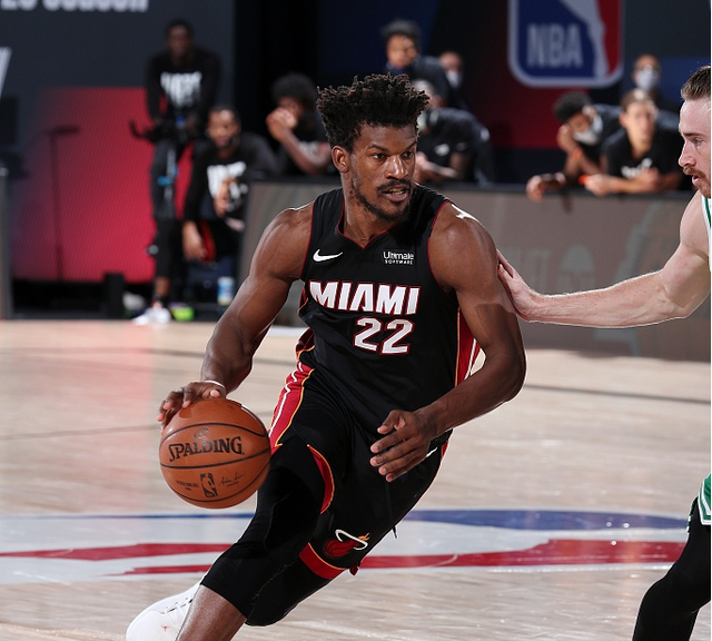 万美元的理 万美元的理