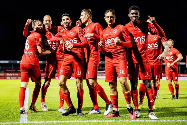 的表现无疑 的表现无疑