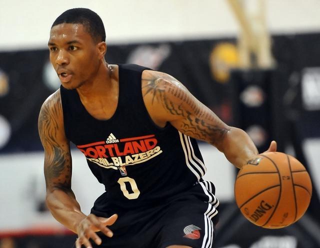 冠阵容的根 冠阵容的根