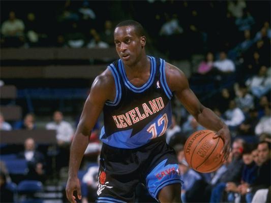 从市场基准 从市场基准