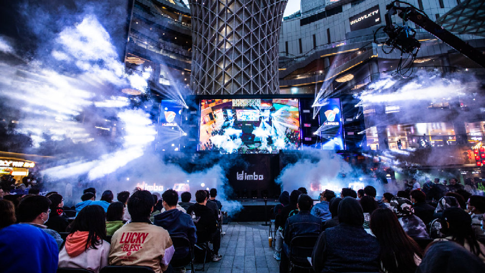 牢牢控场 牢牢控场